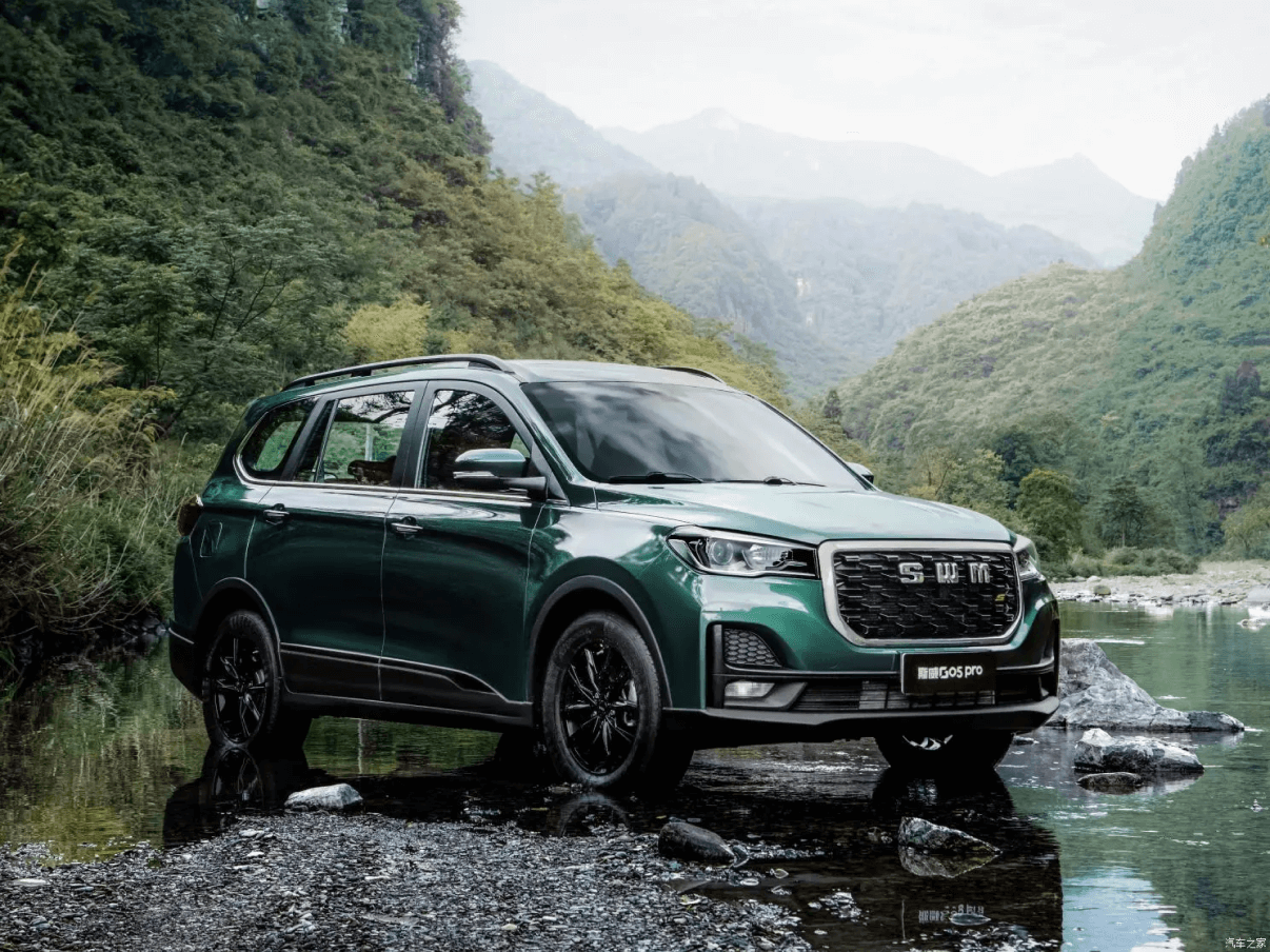 Бренд с итальянскими корнями. Три модели SWM поступили на российский рынок.